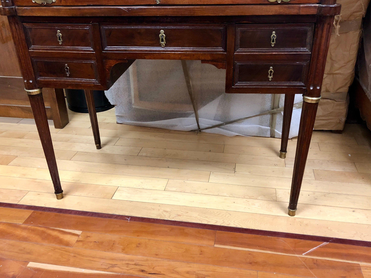 Louis XVI Mahogany and Brass Mounted Bureau a Cylindre, Late 18th Century