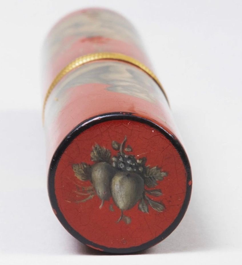 A Louis XV Orange/Red Ground Lacquer Etui, Mid-18th Century