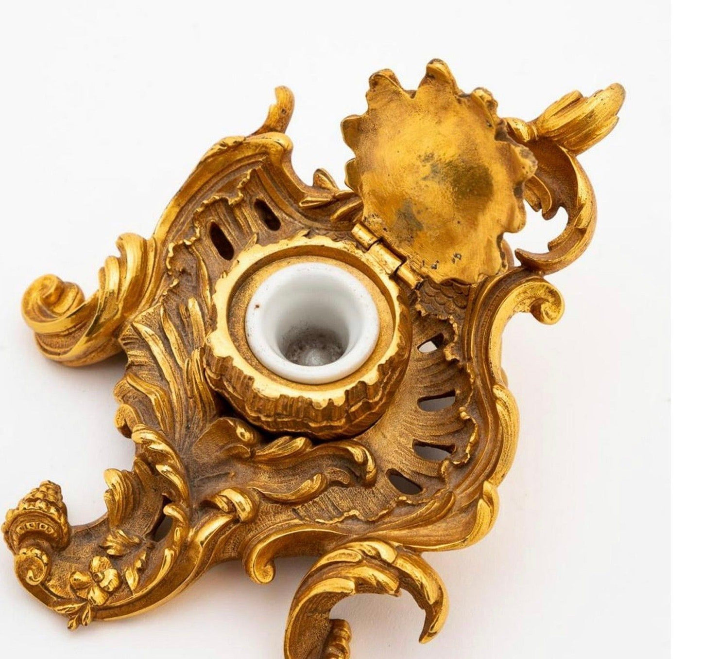 A Louis XV Style Ormolu Inkwell, Late 19/Early 20th Century
