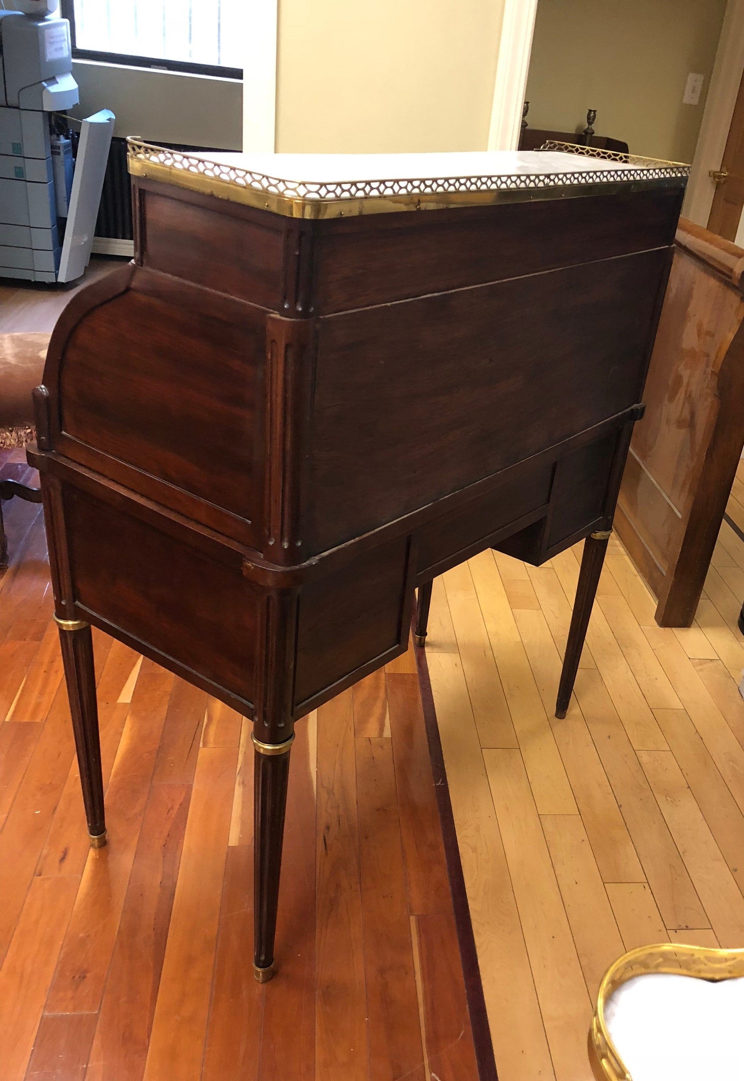 Louis XVI Mahogany and Brass Mounted Bureau a Cylindre, Late 18th Century