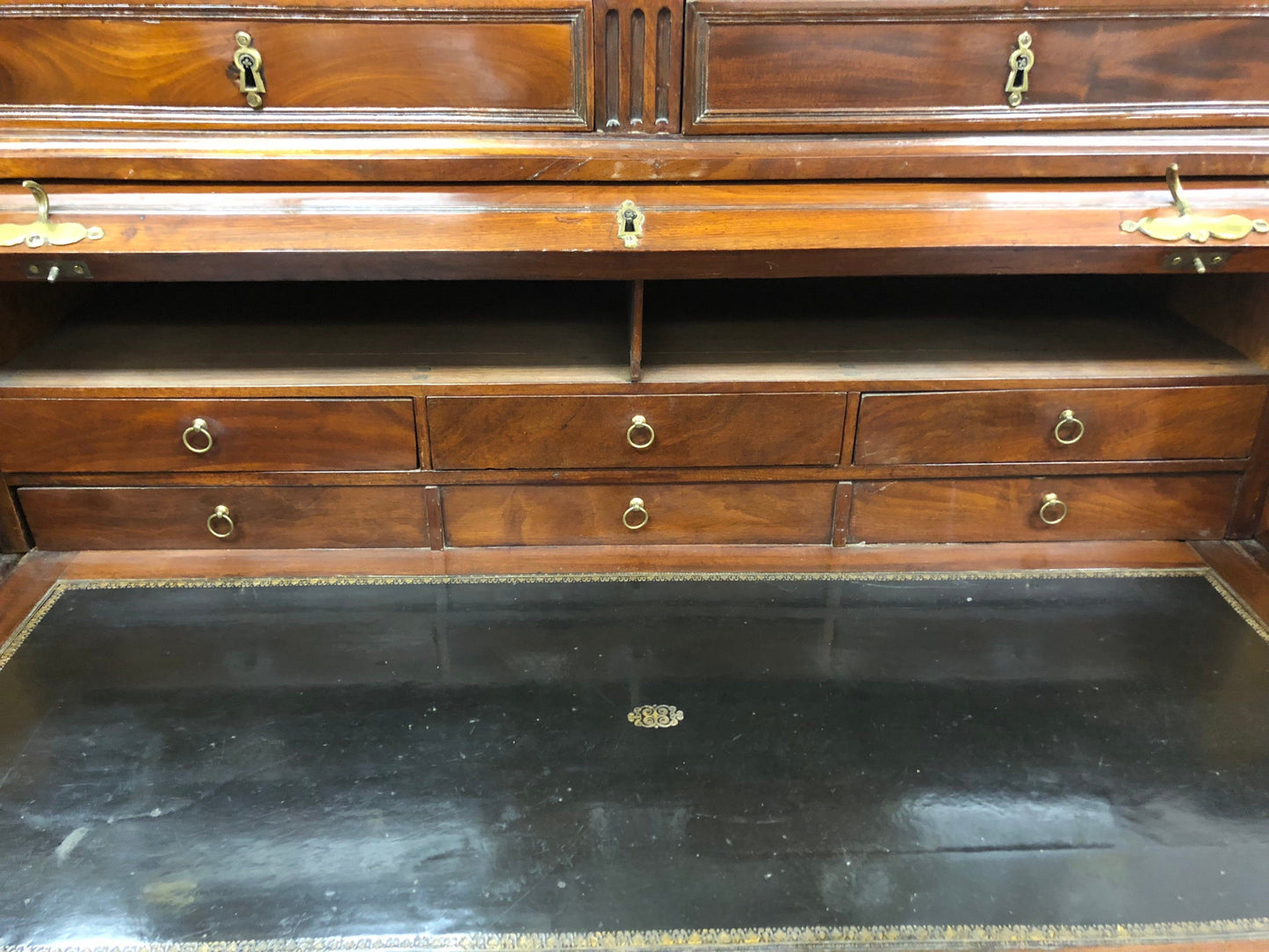 Louis XVI Mahogany and Brass Mounted Bureau a Cylindre, Late 18th Century