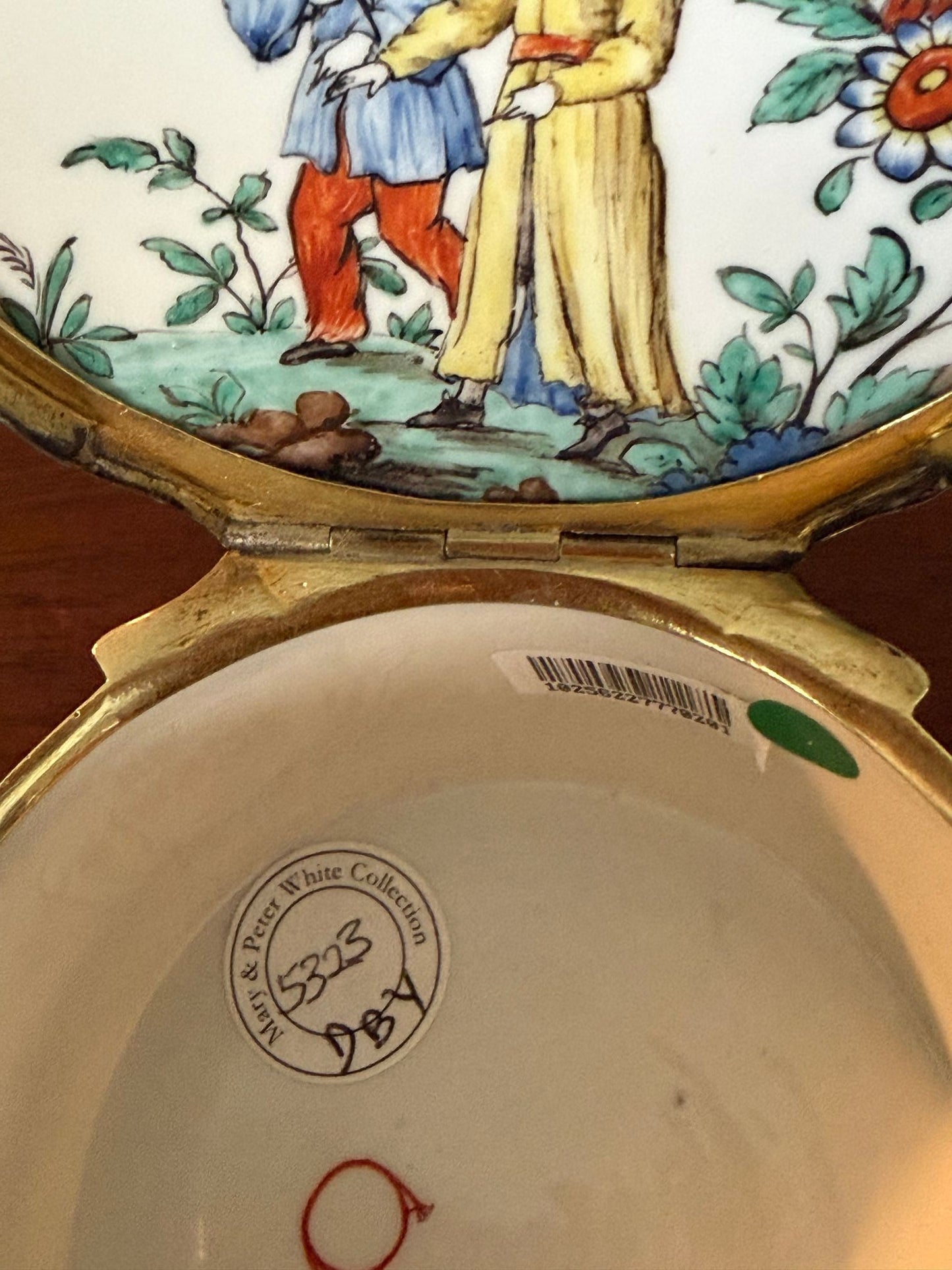 A Large Silver-Gilt Mounted Chantilly Soft Past Chinoiserie Circular Snuff Box, circa 1740