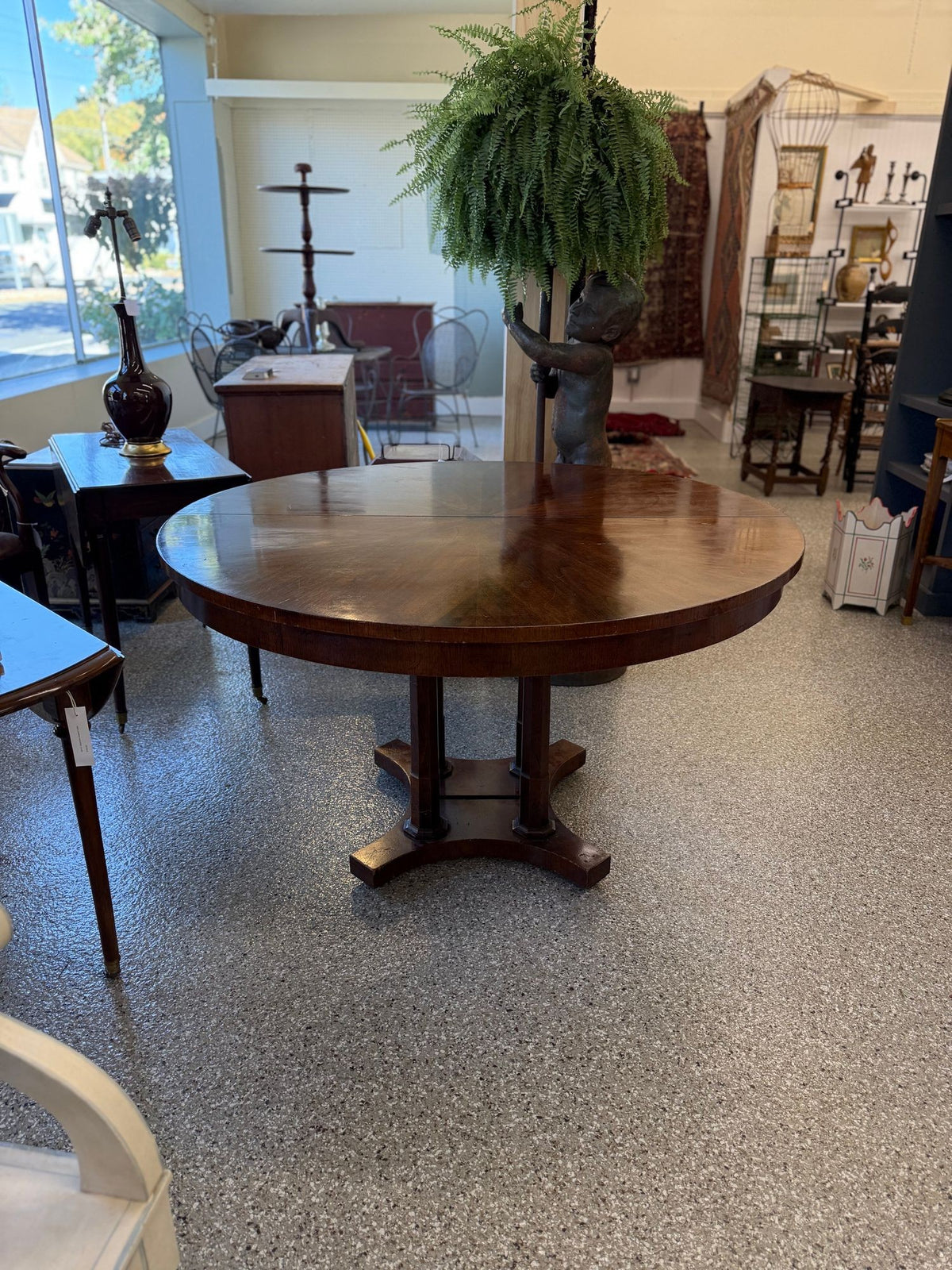 A Mahogany Biedermeier Style Dining Table, 20th Century