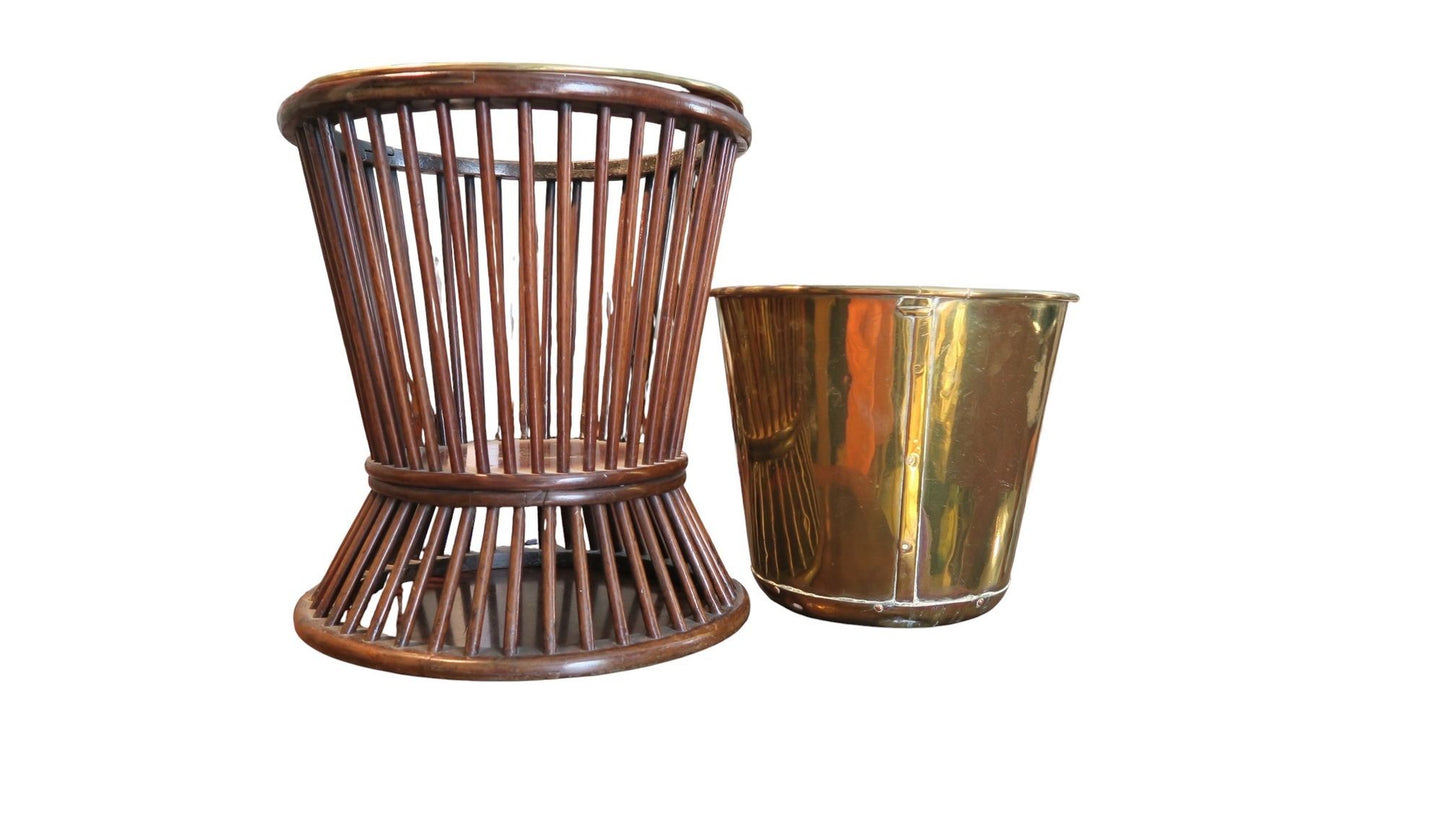 A George III Tapering Mahogany and Brass-lined Reeded Plate Bucket, Early 19th century