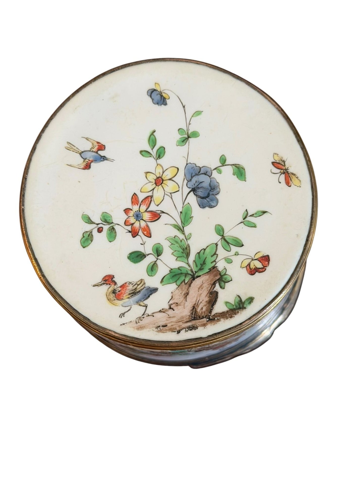A Large Silver-Gilt Mounted Chantilly Soft Past Chinoiserie Circular Snuff Box, circa 1740