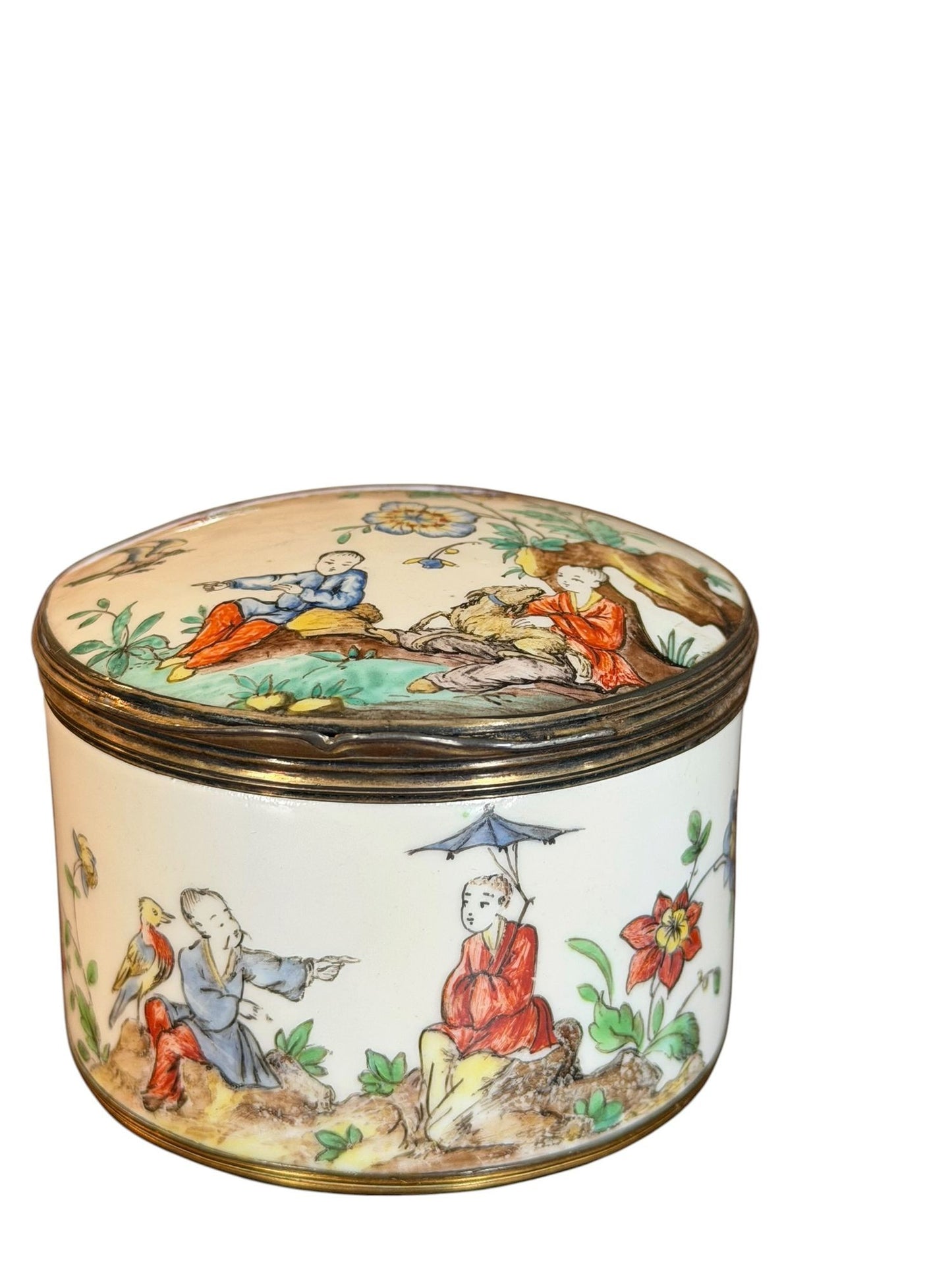 A Large Silver-Gilt Mounted Chantilly Soft Past Chinoiserie Circular Snuff Box, circa 1740