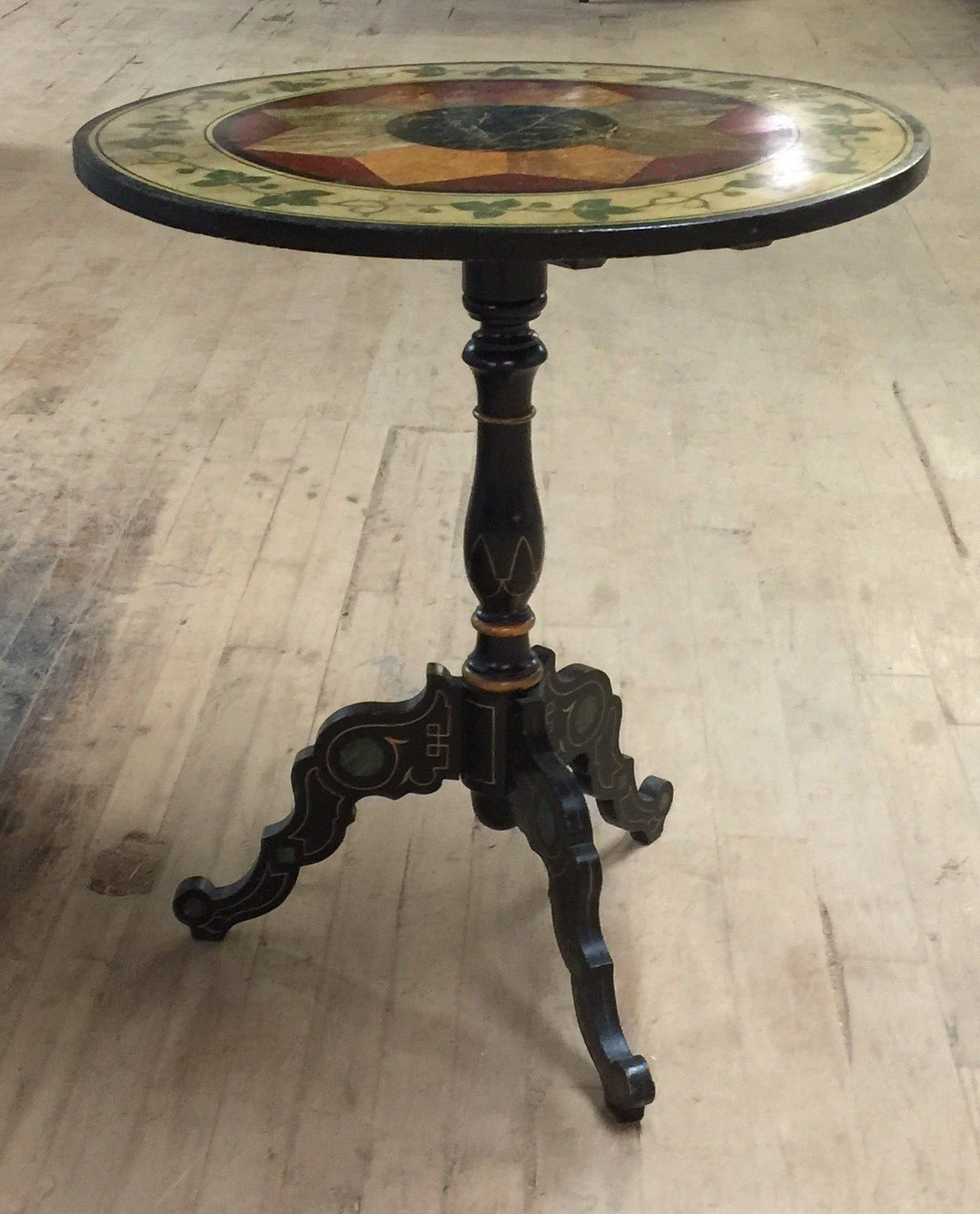 Napoleon III Painted Round Tilt-Top Table, Late 19th Century
