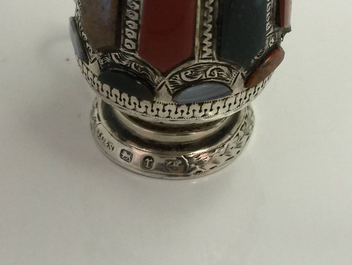 Silver and Specimen Agate Mounted Scent Flask, Late 19th Century